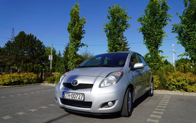 Toyota Yaris cena 18900 przebieg: 213438, rok produkcji 2011 z Toruń małe 172